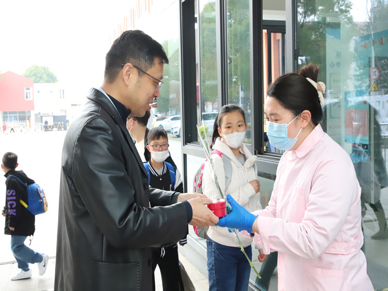 71f1db4b01944ee8981a843a9ece5d65.JPG
